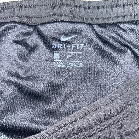 Women’s Nike Tempo Running Shorts Black Size Small - Picture 3 of 3